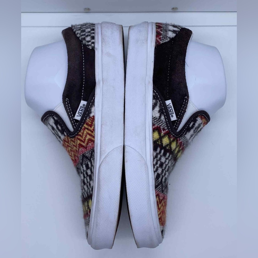 Vans Classic Slip-On Fair Isle Brown Textile Unisex Women’s Shoes Size 6.5 - Picture 4 of 9